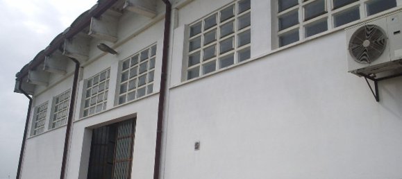 600m² Warehouse in Ferrara, Italy No. 251382 4