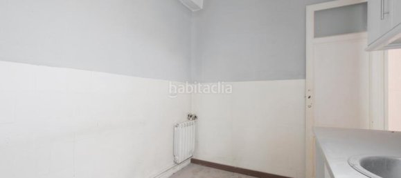 Apartamento de 3 dormitorios en Madrid, Spain No. 95814 24