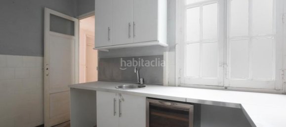 Apartamento de 3 dormitorios en Madrid, Spain No. 95814 23