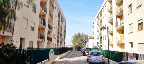 Квартира с 5 комнатами в Кьети, Италия № 151083 4