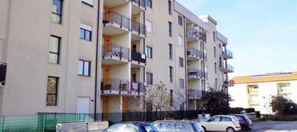 Квартира с 5 комнатами в Кьети, Италия № 151083 2