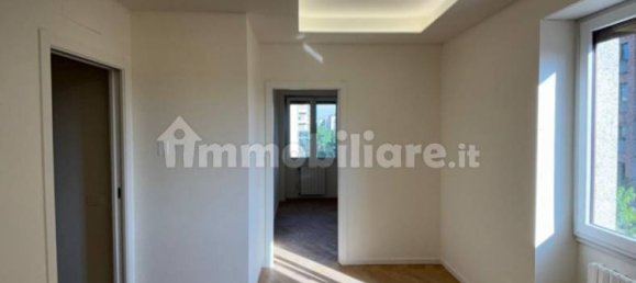 1 bedroom Apartment in Milan, Italy No. 354108 7
