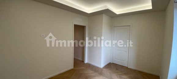1 bedroom Apartment in Milan, Italy No. 354108 3
