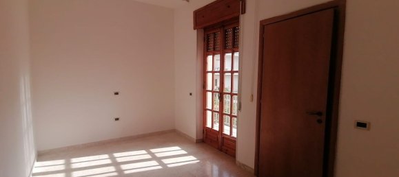Apartamento de 3 dormitorios en San Giorgio Ionico, Italy No. 330002 27