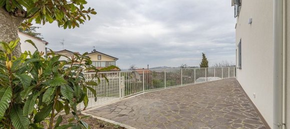 4 rooms Apartment in Coriano, Italy No. 95185 44