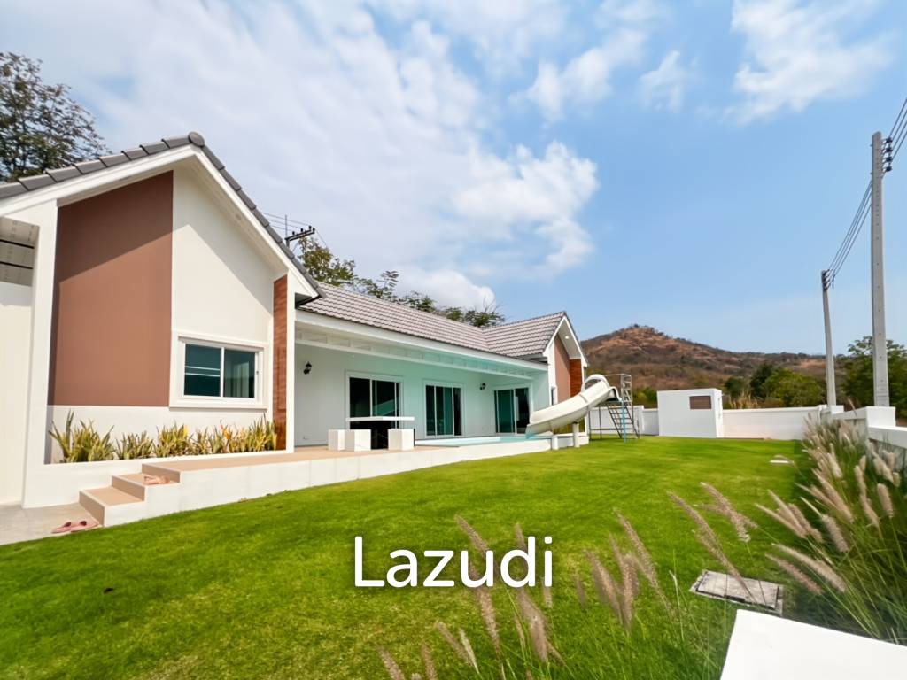 4 bedrooms Villa in Hua Hin, Thailand No. 27271