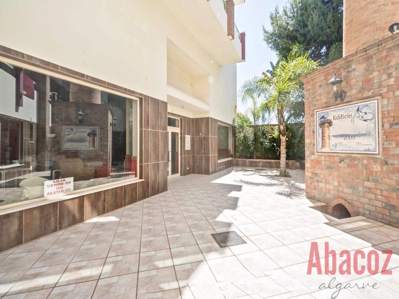 Gewerbliche Immobilie in Ferragudo, Portugal 61m², Nr. 138164