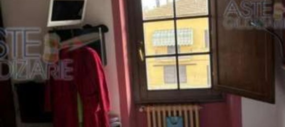 3 rooms Apartment in Massa e Cozzile, Italy No. 40731 6