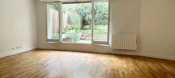 2 bedrooms Apartment in Thiais, France No. 165201 2