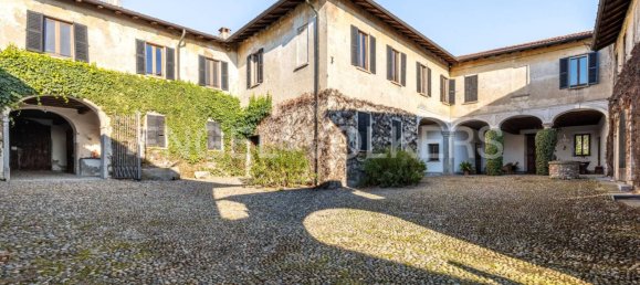 19 bedrooms Villa in Casale Litta, Italy No. 127280 9