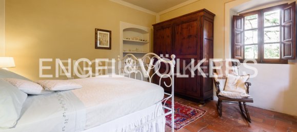 Вилла с 8 спальнями в Карминьяно, Италия № 127870 28