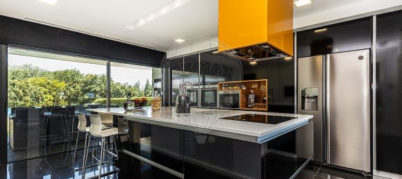 6 bedrooms House in Palmela, Portugal No. 18642 2