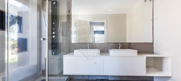 6 bedrooms House in Palmela, Portugal No. 18642 19