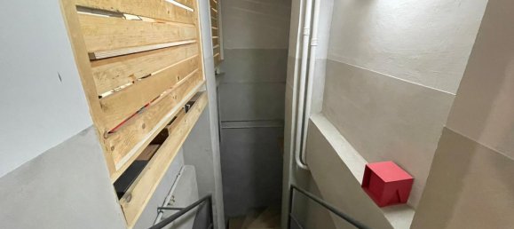 50m² Commercial property in Rome, Italy No. 88458 12