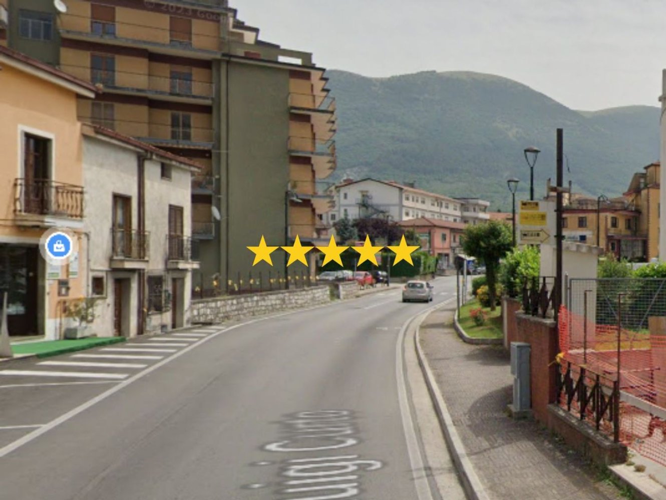 7غرفة شقة في Polla, Italy رقم 182090