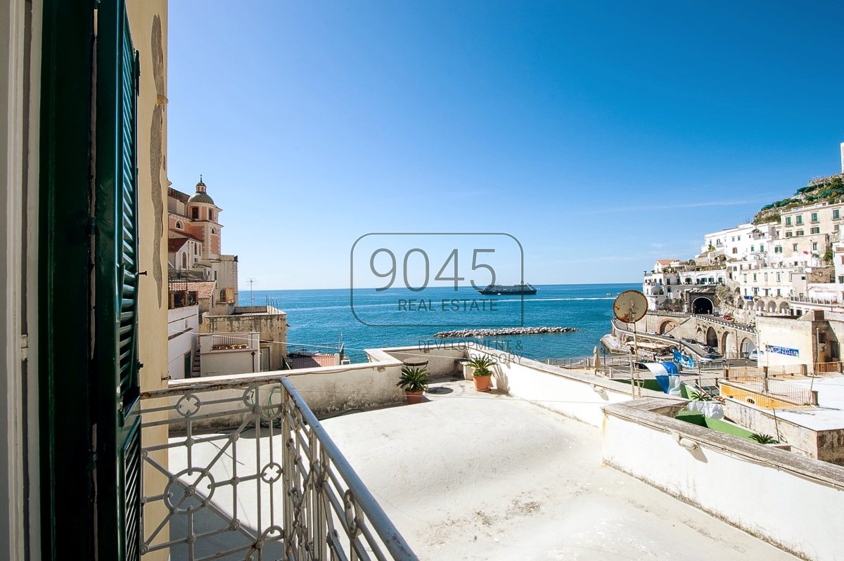 3 bedrooms Apartment in Atrani, Italy No. 404442
