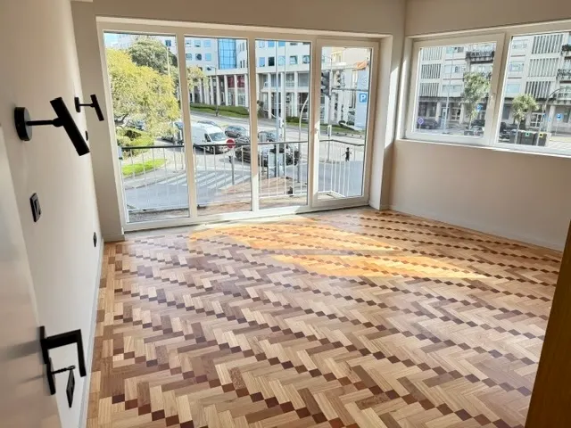 3 bedrooms Apartment in Porto, Portugal No. 100746
