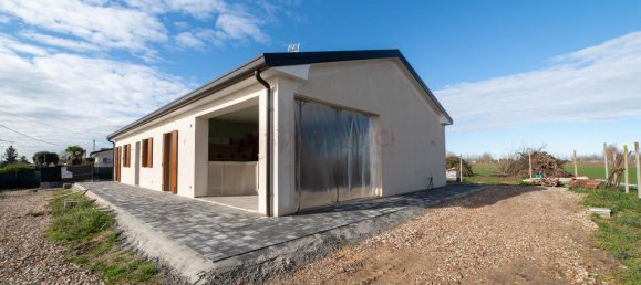 3 rooms Villa in Brugine, Italy No. 231284 17