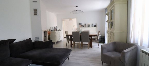 3 chambres Maison à Saint-Julien, France No. 359778 5