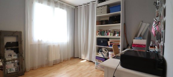 3 chambres Maison à Saint-Julien, France No. 359778 7