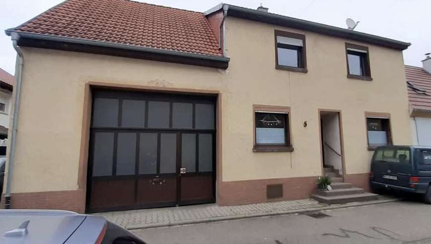 Дом с 5 комнатами в Карлсруэ, Германия № 268723