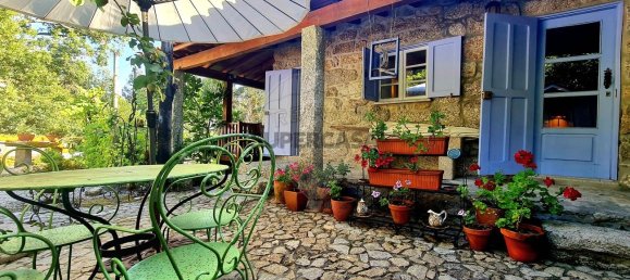 3 bedrooms House in Guilhofrei, Portugal No. 219300 8