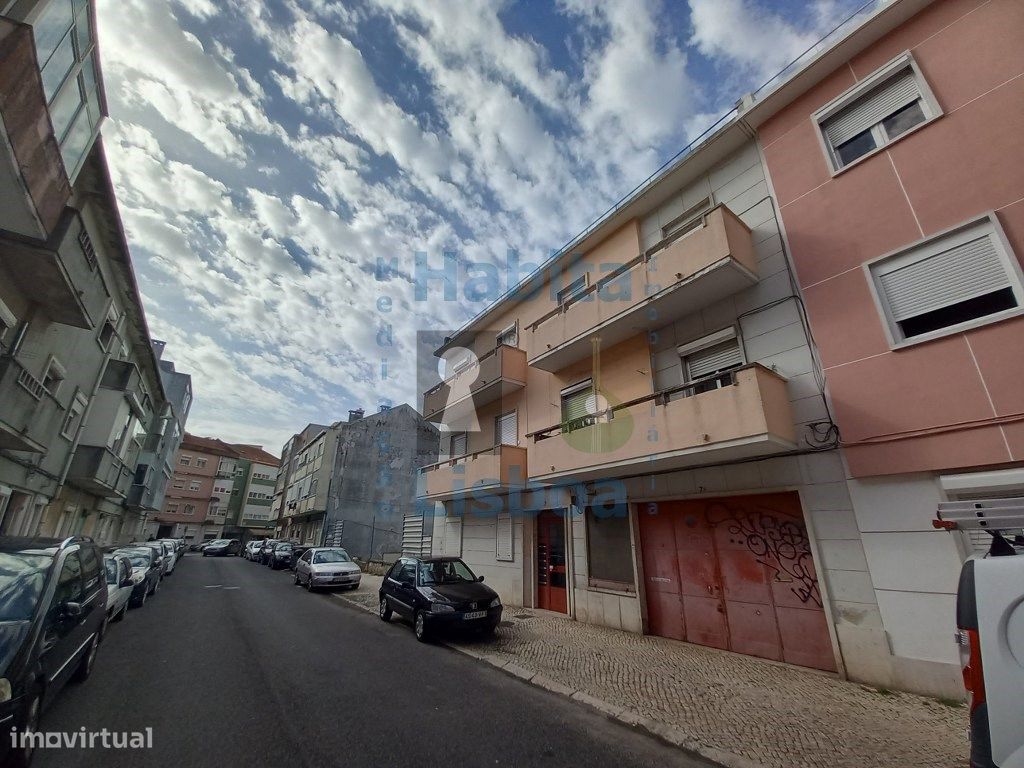 2 bedrooms Apartment in Amadora, Portugal No. 83549