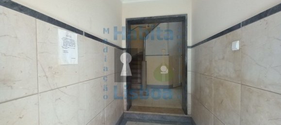 2 bedrooms Apartment in Amadora, Portugal No. 83549 34