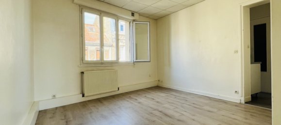 Edificio de 2 dormitorios en Amiens, France No. 57955 4