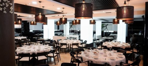 Здание 3500м² в Бенетуссер, Испания № 26206 12