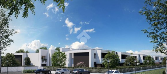 Villa de 4 habitaciónes en Carpi, Italy No. 7032 8