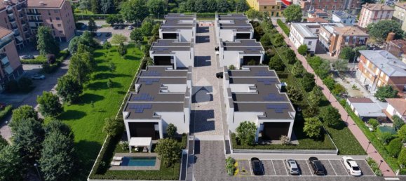 Villa de 4 habitaciónes en Carpi, Italy No. 7032 9