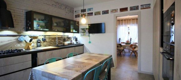 3 Schlafzimmer Villa in Limbiate, Italy, Nr. 13571 13