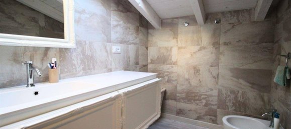 3 Schlafzimmer Villa in Limbiate, Italy, Nr. 13571 30