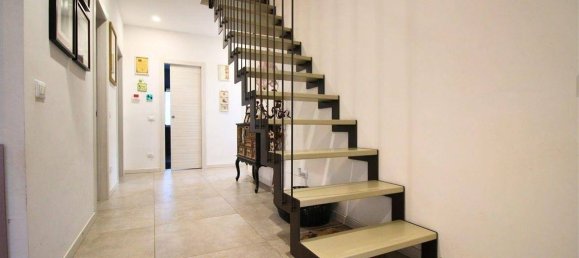 3 Schlafzimmer Villa in Limbiate, Italy, Nr. 13571 22