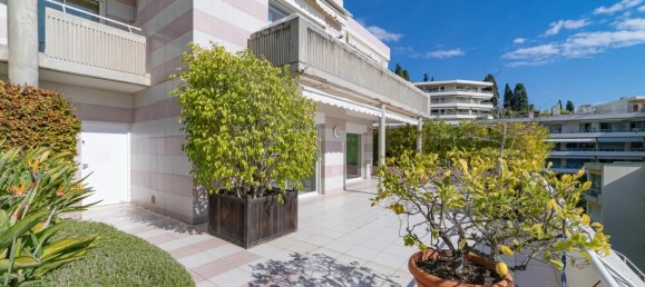 Dúplex de 3 dormitorios en Menton, France No. 352300 4