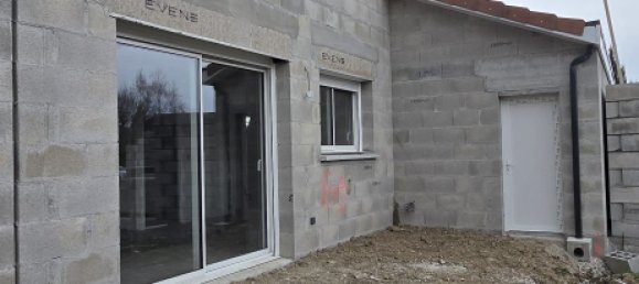 3 bedrooms House in Saint-Simeon-de-Bressieux, France No. 270027 2