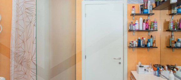 2غرفة شقة في Garbagnate Milanese, Italy رقم 26854 22