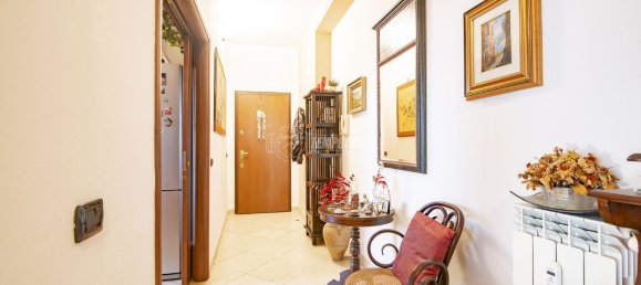 Квартира с 3 комнатами в Монца, Италия № 183084 6