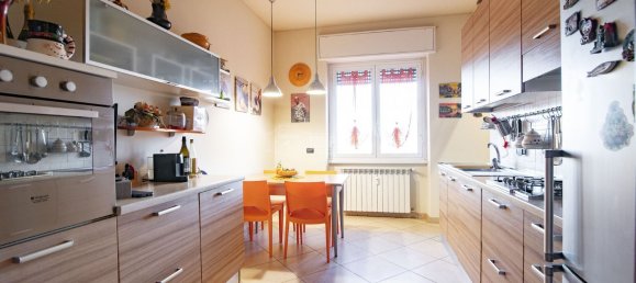 Квартира с 3 комнатами в Монца, Италия № 183084 8