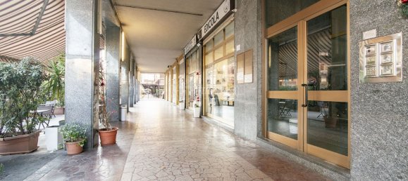 Квартира с 3 комнатами в Монца, Италия № 183084 31