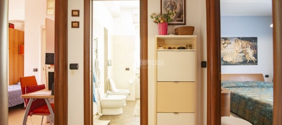 Квартира с 3 комнатами в Монца, Италия № 183084 16