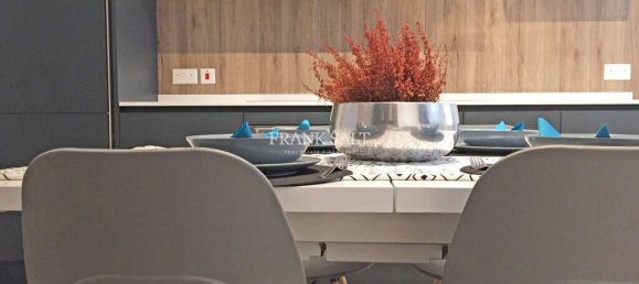 2 bedrooms Maisonette in Gzira, Malta No. 10151 3