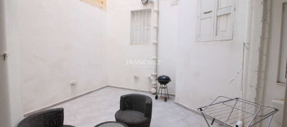 2 bedrooms Maisonette in Gzira, Malta No. 10151 11