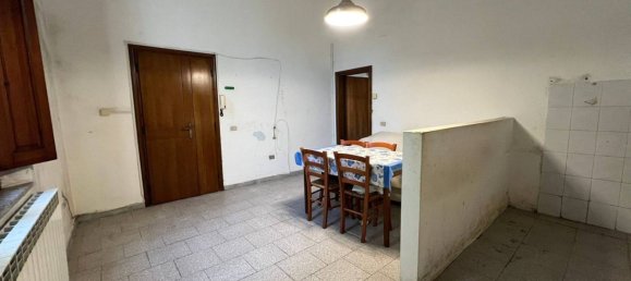 1 bedroom Apartment in Empoli, Italy No. 272581 2