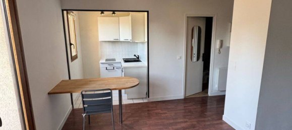 Estudio en Villemoisson-sur-Orge, France No. 328458 5