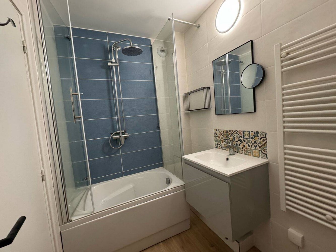 Estudio en Villemoisson-sur-Orge, France No. 328458