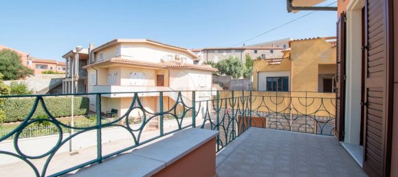 Villa de 9 dormitorios en Luras, Italy No. 355903 32