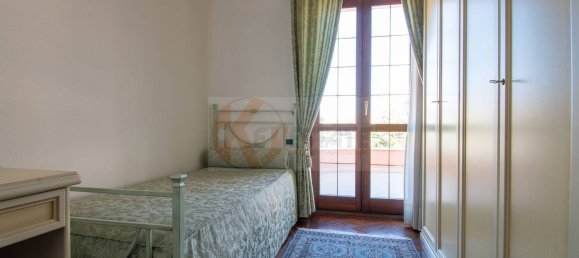 Villa de 9 dormitorios en Luras, Italy No. 355903 29