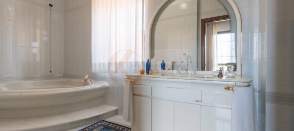 Villa de 9 dormitorios en Luras, Italy No. 355903 37